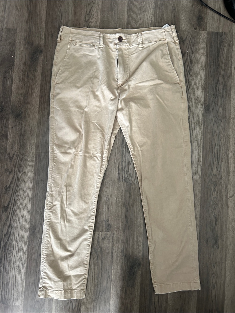 Men's Beige American Eagle Flex Khakis